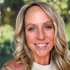 Amanda Bahr